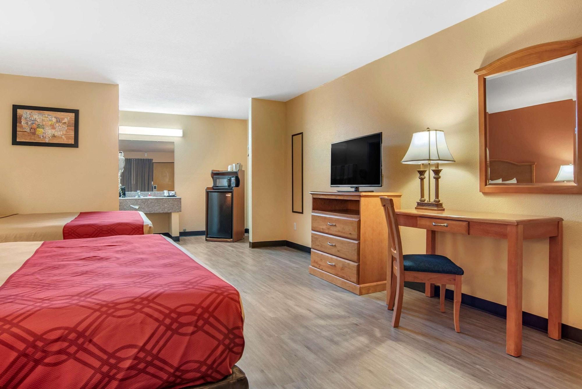 Econo Lodge Inn & Suites Evergreen Exteriér fotografie
